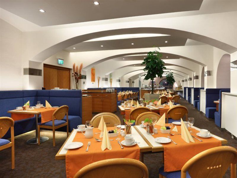 Hotel De France 5*